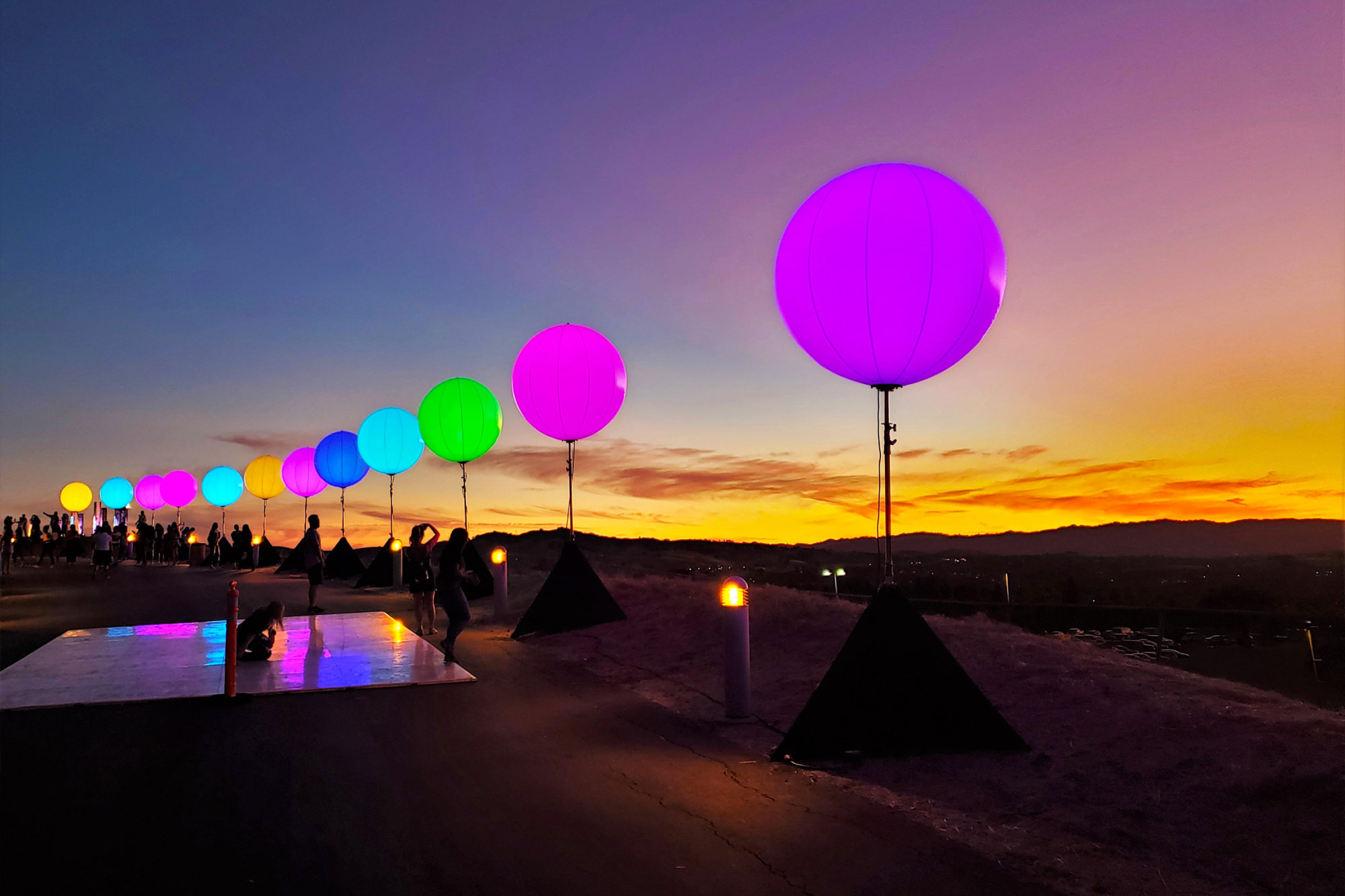 See Devil Lighting G3 DMX 400W. RGB+CCT LED Balloon Kit for rent